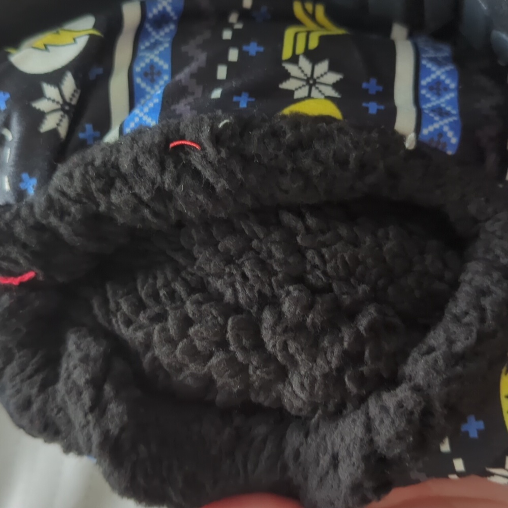 Men's Slippers - Picture 4 of 5
